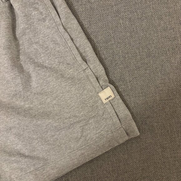 Vuori Performance Hoodie & Shorts Set — Size XS/S - Picture 6 of 11